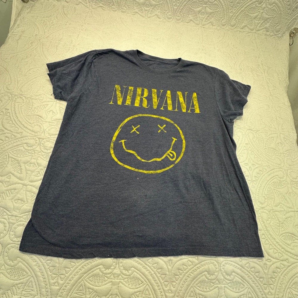 Nirvana Smiley Face Graphic T-Shirt XL Blue Heather Distressed Band Tee